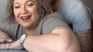 Пума трахается с другом ее сына порно